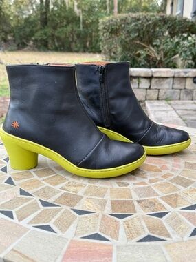 The Art Company black leather ankle boots neon green sole chunky heel European